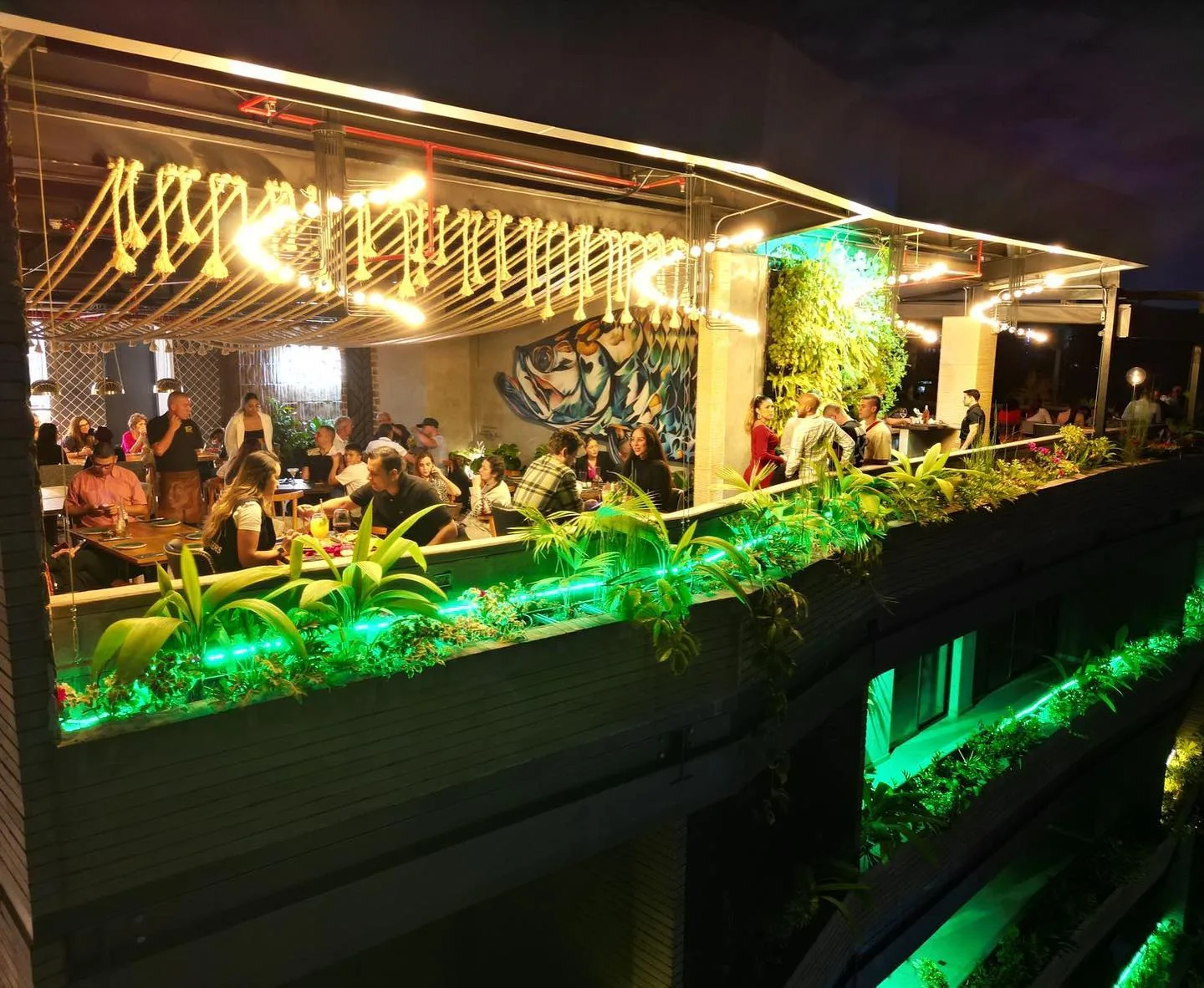 Rocoto Rooftop — restaurante peruano en el quinto piso de Living by Armóniko