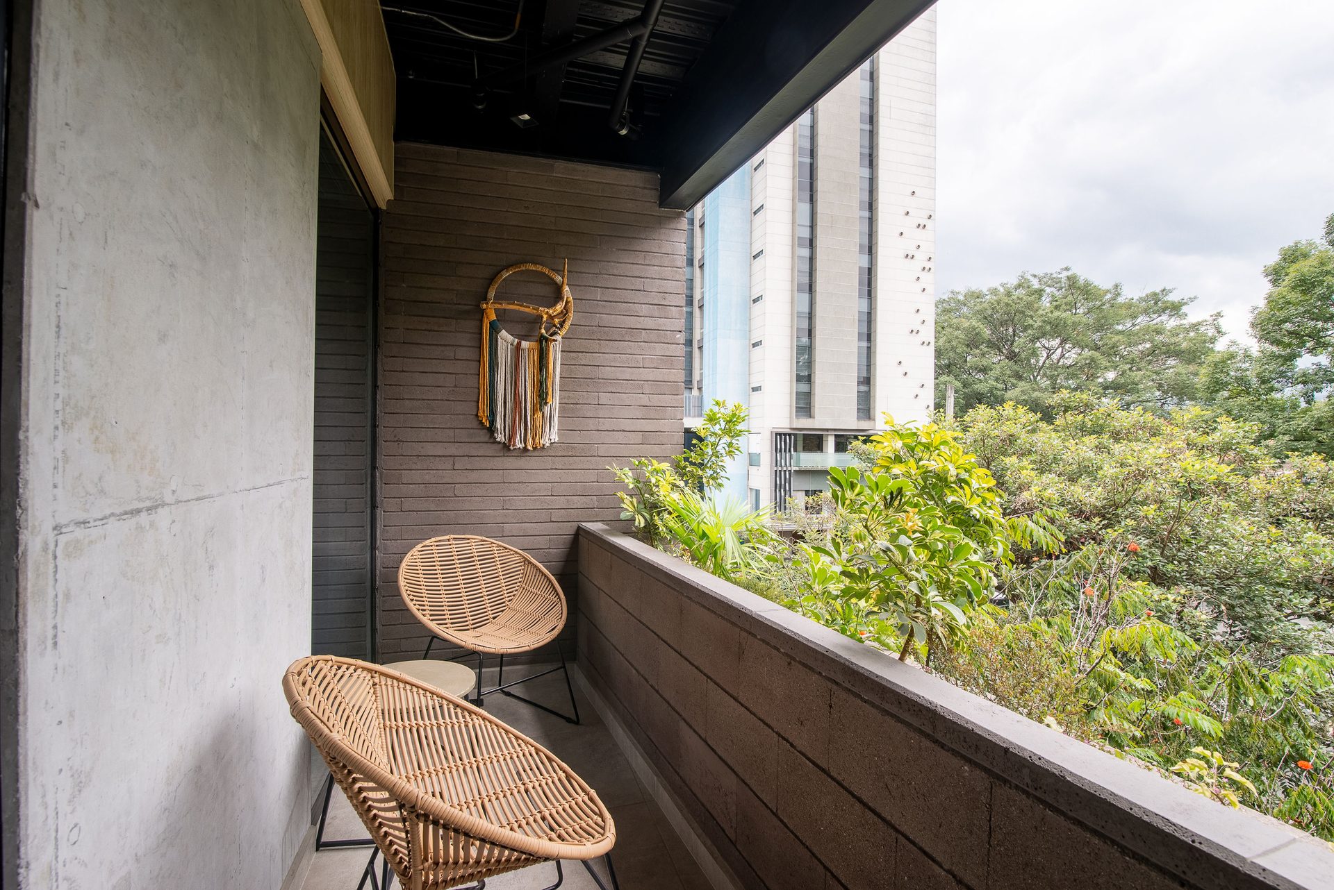 Rooftop con vistas panorámicas de Medellín